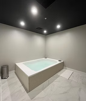 MV Open Float Pool