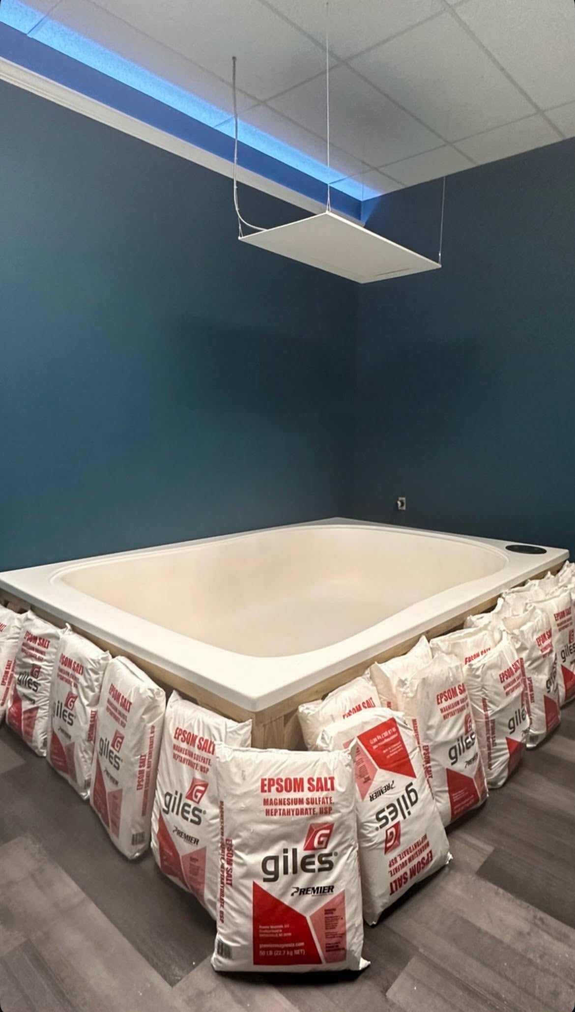 MV Open Float Pool