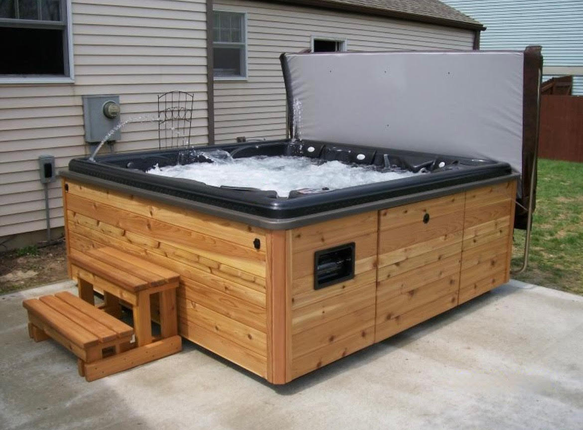 Vitality Saltwater Hot Tub – Large